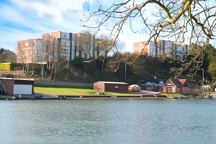 2 Bedroom Apartment To Rent In Hartslock Court, Shooters Hill, Pangbourne, Berkshire, RG8