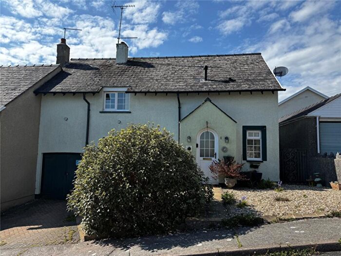 3 Bedroom End Of Terrace House For Sale In Middle Row, Golden Hill, Pembroke, Pembrokeshire, SA71