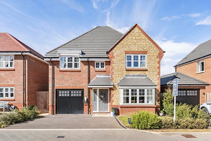 4 Bedroom Detached House For Sale In Richings Place, Faringdon, Oxfordshire, SN7