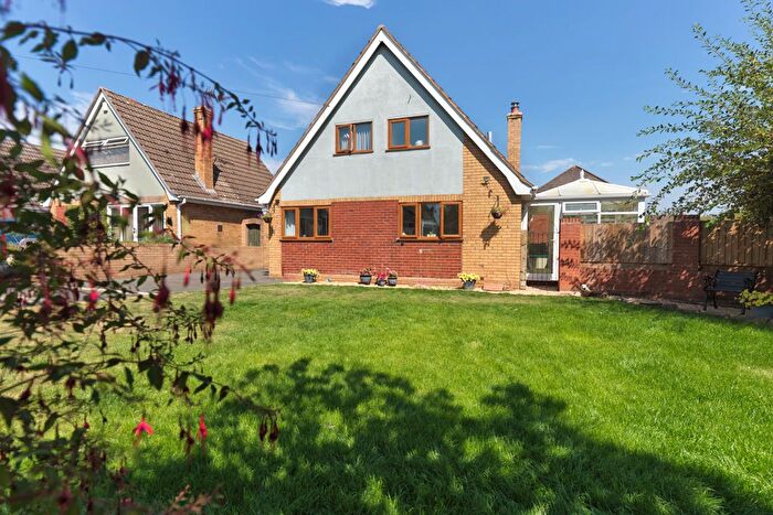 3 Bedroom Detached House For Sale In Blything Court, Highley, WV16
