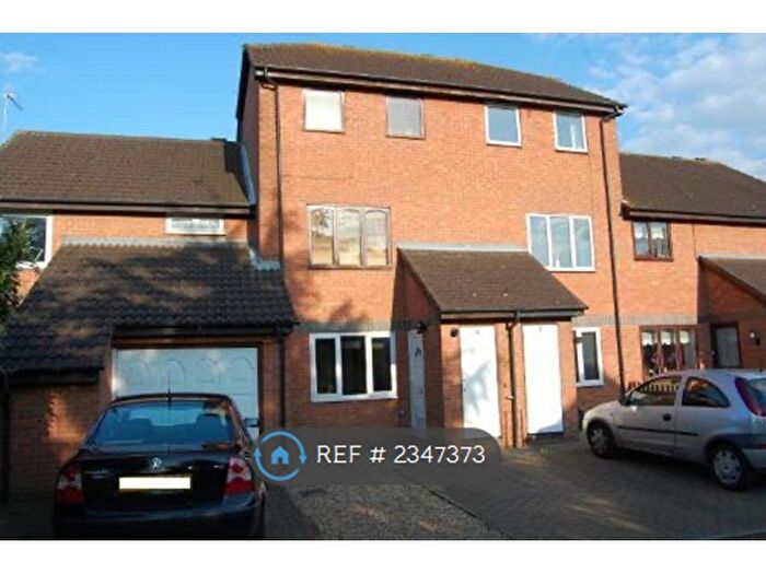 1 Bedroom Flat To Rent In Denham, Denham, UB9