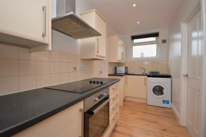 1 Bedroom Flat To Rent In Wood Street, Kettering, NN16