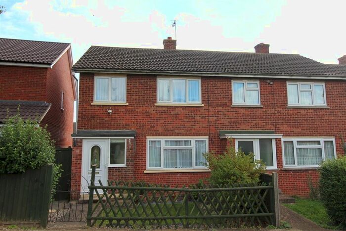 3 Bedroom End Of Terrace House To Rent In Shelley Road, Wellingborough, NN8