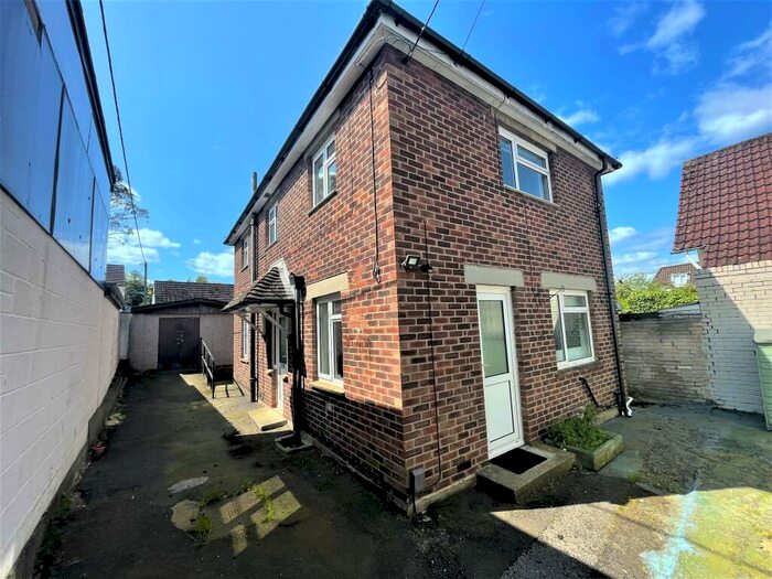 3 Bedroom Detached House To Rent In Short Term Let - High Street, West End, Southampton, SO30