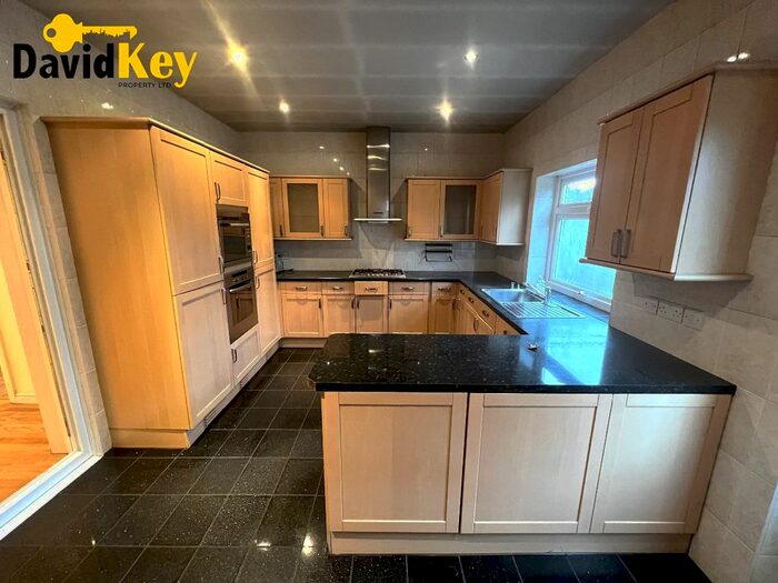 4 Bedroom Terraced House To Rent In Pennine Drive, London, NW2