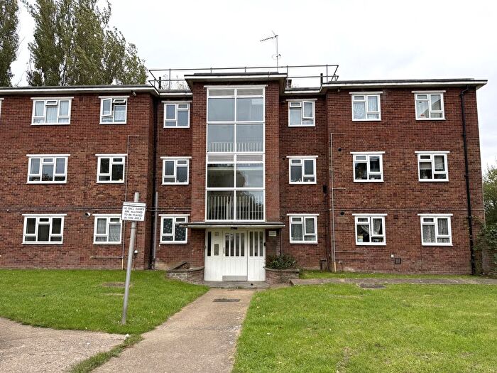 2 Bedroom Flat For Sale In Old Ruislip Road, Northolt, UB5