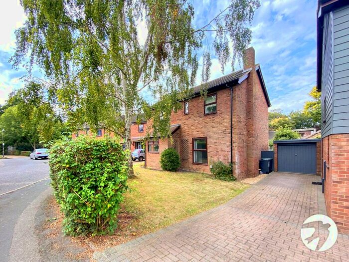 4 Bedroom Detached House To Rent In Marston Close, Chatham, ME5