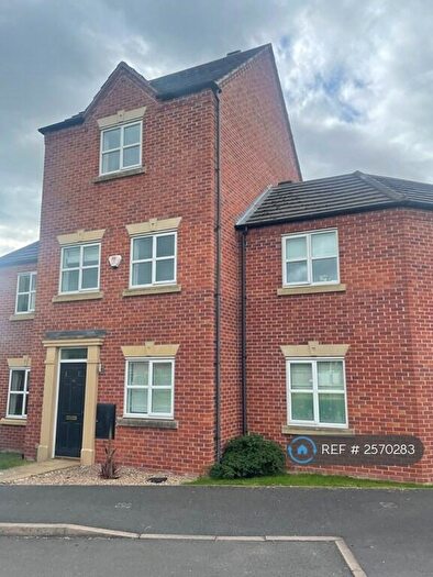 3 Bedroom Terraced House To Rent In Salisbury Close, Crewe, CW2