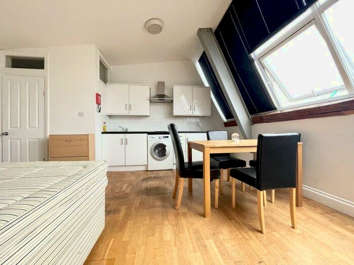 Studio To Rent In Chambi Studios, N4