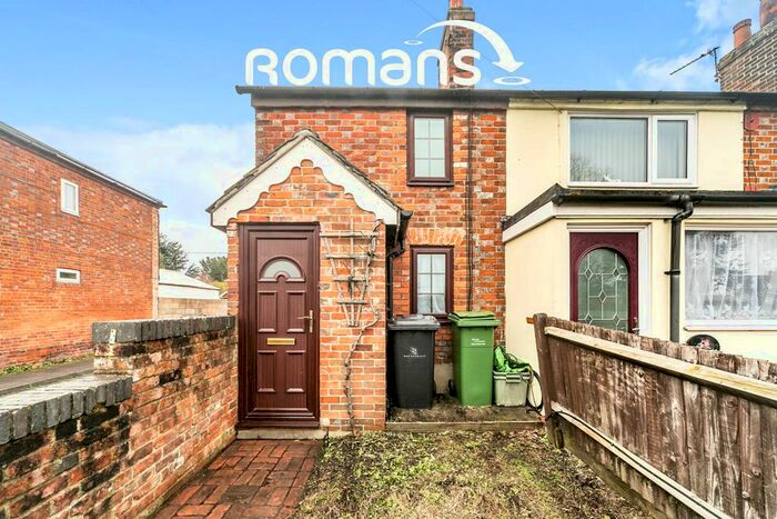 2 Bedroom End Of Terrace House To Rent In Bath Road, Thatcham, RG18