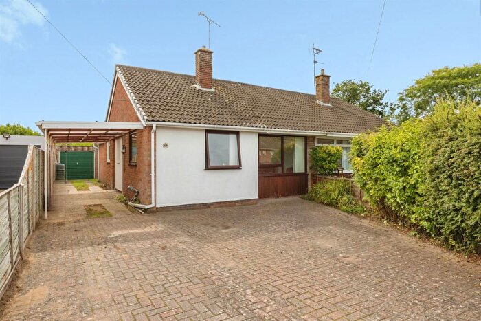 4 Bedroom Bungalow For Sale In Bernham Road, Norwich, NR6