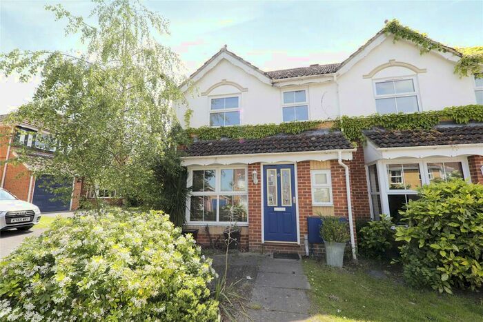 3 Bedroom Semi-Detached House To Rent In Seddon Hill, Warfield, Bracknell, Berkshire, RG42