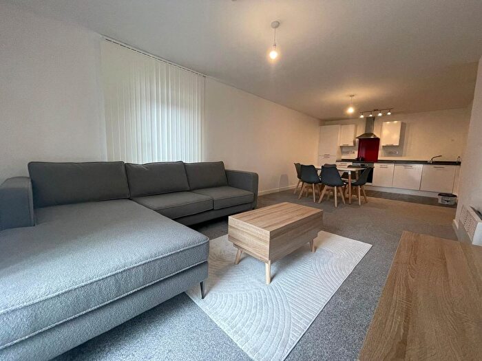 2 Bedroom Flat To Rent In Victoria Court, Victoria Street, West Bromwich, Birmingham, B70