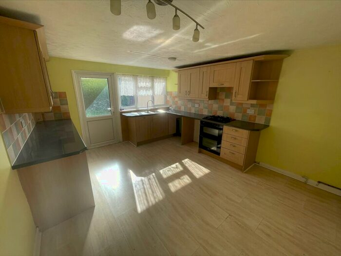 3 Bedroom House To Rent In Barstable East, Basildon, SS14