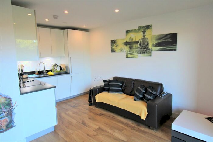 1 Bedroom Flat To Rent In Harris Lodge, Kidbrooke, SE9