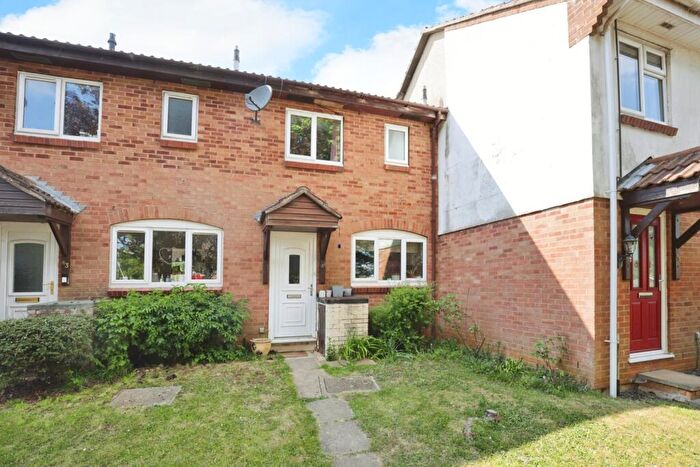 2 Bedroom Terraced House For Sale In Glyndebourne Gardens, Banbury, Oxfordshire, OX16