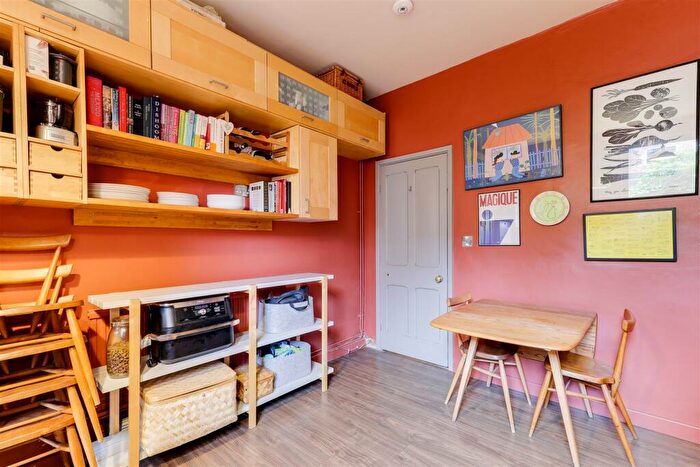 3 Bedroom Terraced House For Sale In Promenade, Victoria Park, Nottinghamshire, NG3