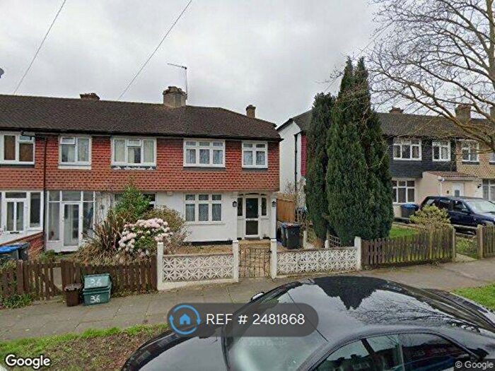 3 Bedroom Terraced House To Rent In Elemden, Tolworth, KT5