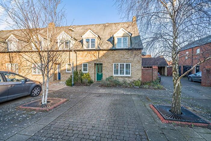 3 Bedroom End Of Terrace House For Sale In Merle Way, Lower Cambourne, CB23