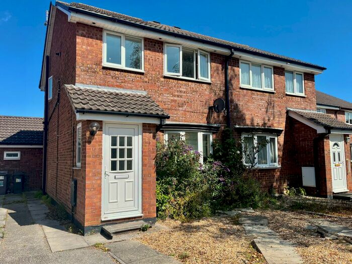 3 Bedroom House To Rent In Elise Close, Bournemouth, BH7