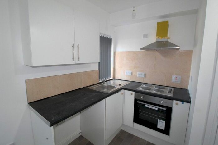 1 Bedroom Flat To Rent In Whalley Banks, Blackburn, Lancashire, BB2