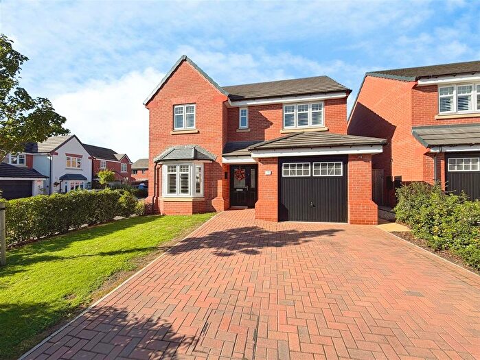 4 Bedroom Detached House For Sale In Butterfly Place, Edwinstowe, Mansfield, NG21