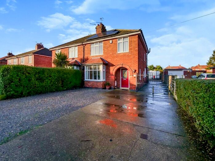 Houses for sale & to rent in YO32 4DB, Park Avenue, Huntington And New