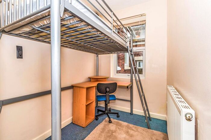 2 Bedroom Apartment To Rent In Copnor Road, Portsmouth, PO3