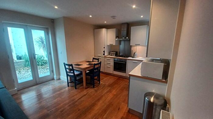 2 Bedroom Semi-Detached House To Rent In Tulse Hill, London, SW2