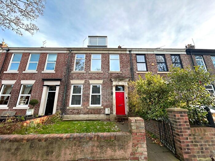 3 Bedroom Maisonette To Rent In Linskill Terrace, North Shields, NE30