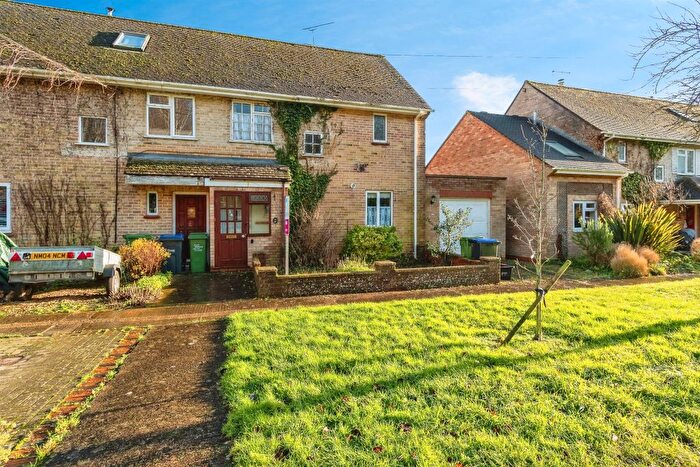 3 Bedroom Semi-Detached House For Sale In Woodlea, Colerne, Chippenham, SN14