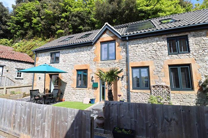 3 Bedroom Semi-Detached House To Rent In All Saints Lane, Clevedon, BS21