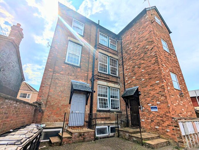 3 Bedroom Maisonette To Rent In Havelock Street, Kettering, NN16