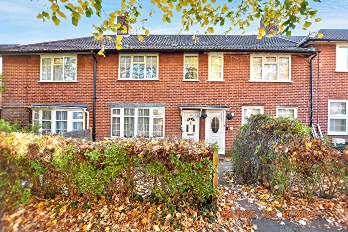 2 Bedroom Terraced House For Sale In Escott Gardens, London, SE9