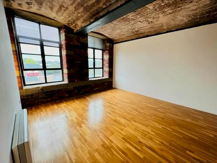 1 Bedroom Flat To Rent In Lilycroft Road, Bradford, BD9