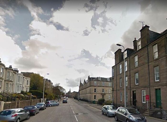 3 Bedroom Flat To Rent In Perth Road, Dundee, DD2