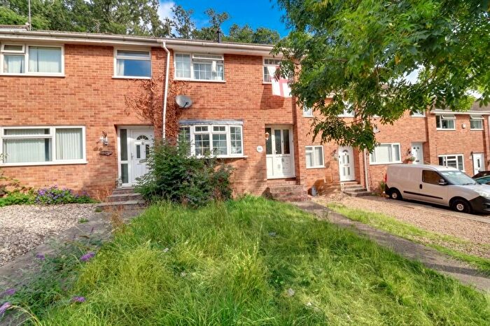 2 Bedroom Terraced House For Sale In James Copse Road, Lovedean, PO8