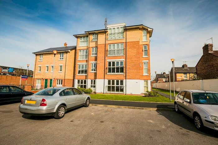 2 Bedroom Flat To Rent In Golders Green, Liverpool, Merseyside, L7