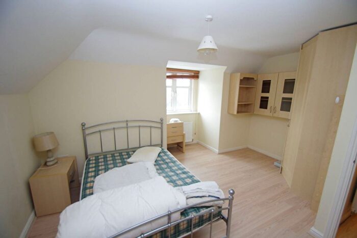 2 Bedroom Flat To Rent In , Watford, WD18