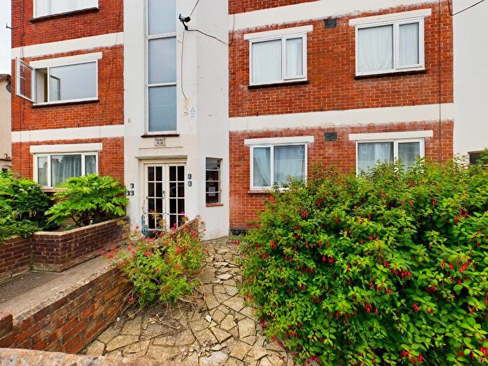 2 Bedroom Flat To Rent In London Road, North End, Portsmouth, PO2