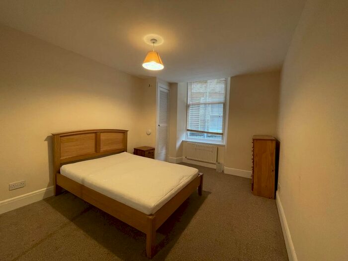 2 Bedroom Flat To Rent In Whitehall Crescent, Dundee, DD1