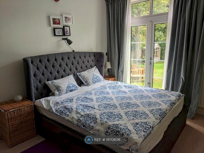 2 Bedroom Flat To Rent In Breakspears Rd, London, SE4