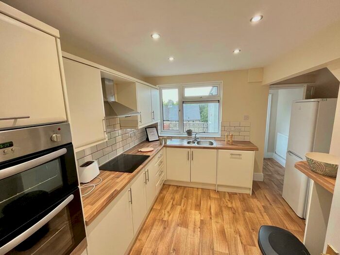 4 Bedroom Private Hall To Rent In Slaidburn Drive, Lancaster, LA1