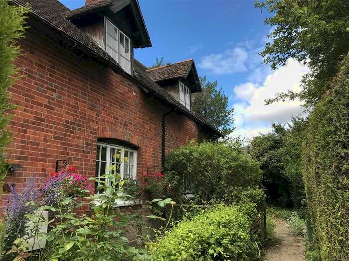 2 Bedroom Semi-Detached House To Rent In Character Cottage Close To Centre Of Whitchurch, RG28