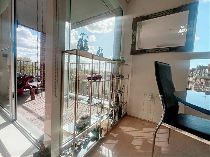 1 Bedroom Flat For Sale In King Street, London, W6