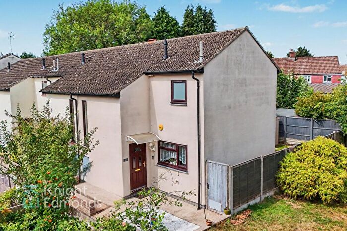 2 Bedroom End Of Terrace House For Sale In Waverley Close, Coxheath, ME17