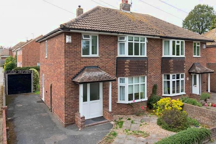 2 Bedroom Semi-Detached House To Rent In Whitehall Road, Canterbury, CT2