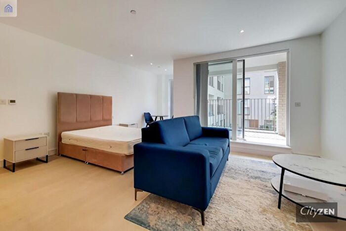 Flat To Rent In The Avenue, London, NW6
