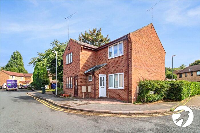 2 Bedroom End Of Terrace House To Rent In Low Close, Greenhithe, Kent, DA9