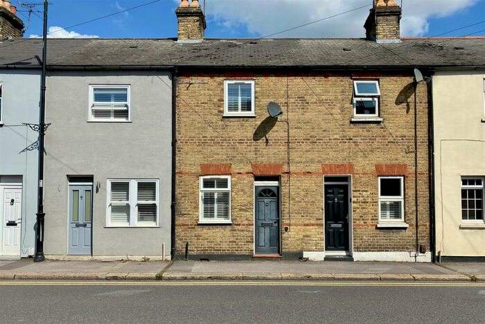 2 Bedroom Terraced House To Rent In Arthur Road, Windsor, SL4